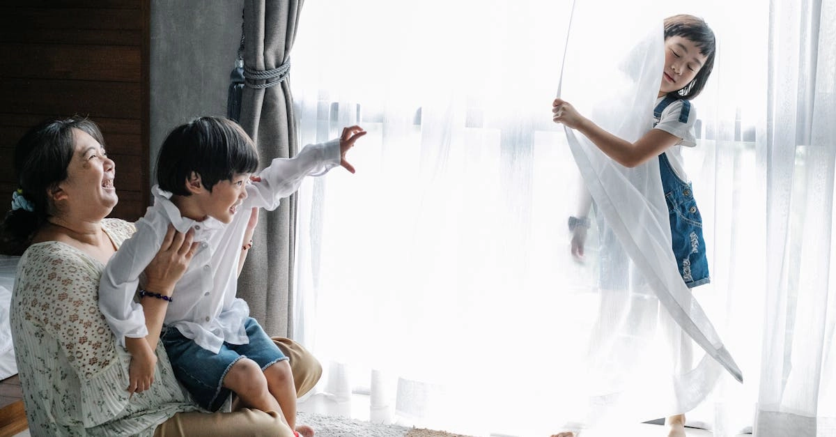 Семейные игры объединяют поколения в гармоничном досуге