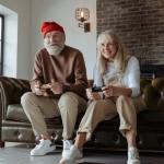 Семейные развлечения объединяют поколения за общим столом